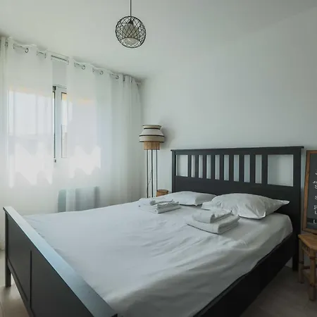 Charming - 1br- 4p- Passy Apartment *