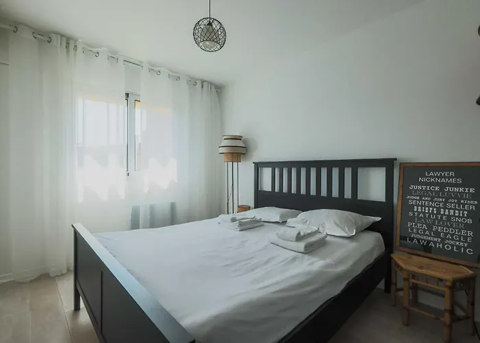 Charming - 1br- 4p- Passy 아파트 *